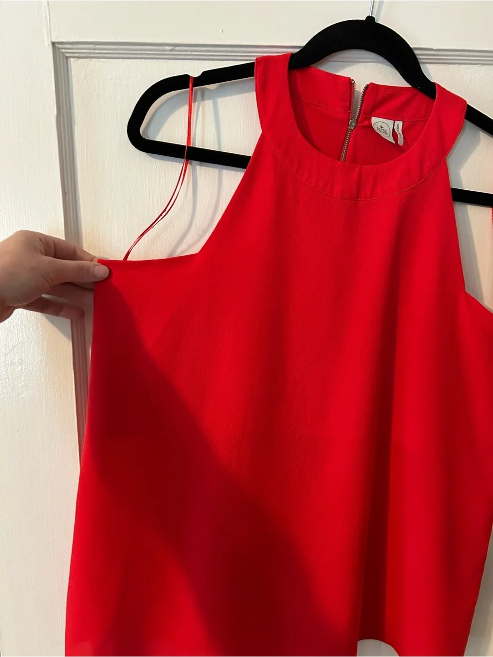 Paper Crane Bright Red Sleeveless Tank Top - Picture 2 of 6